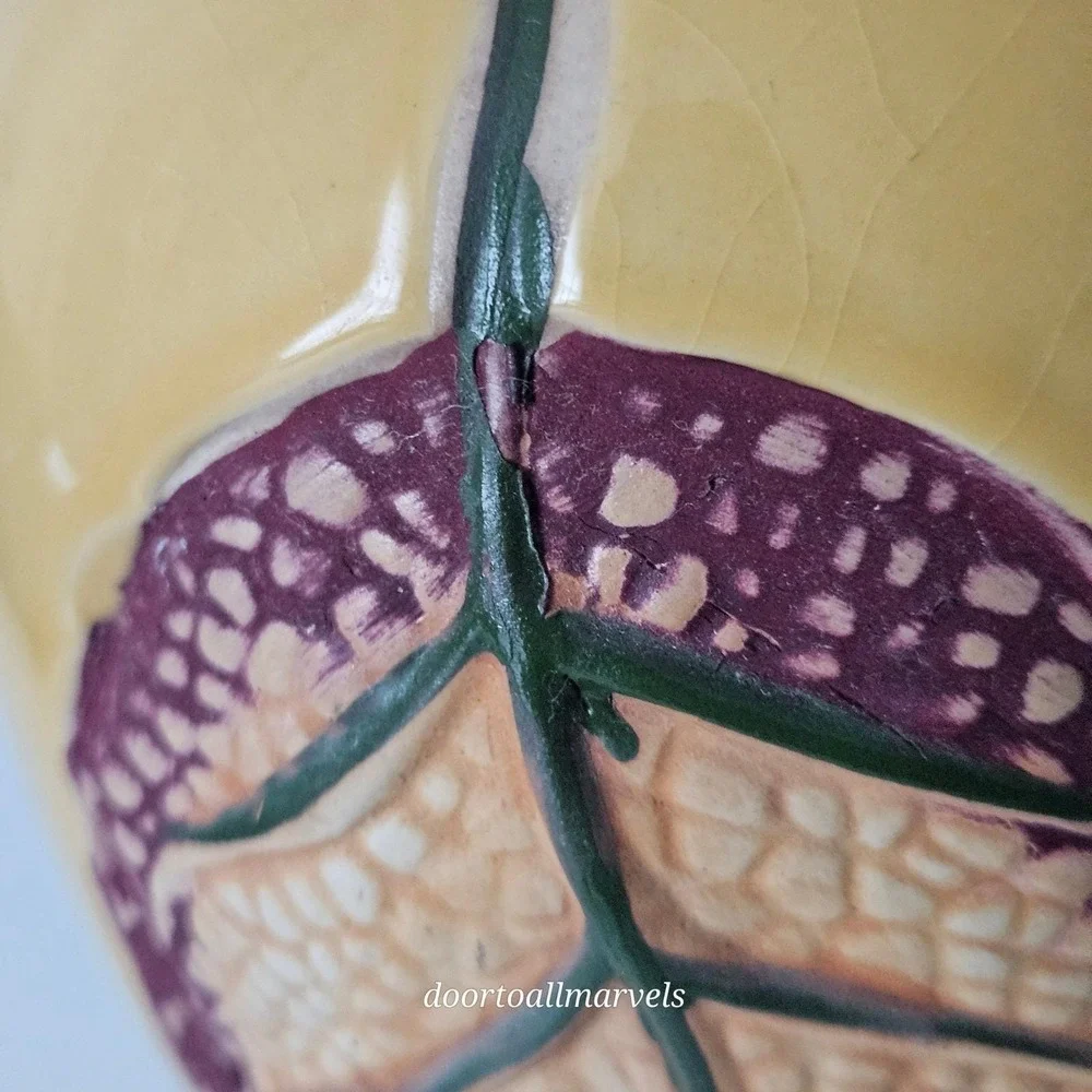 Mid Century American Art Pottery Vase Sgraffito Leaf Relief 7